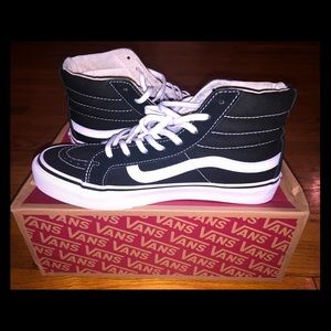 Women’s Old Skool High Top Vans size 8.5